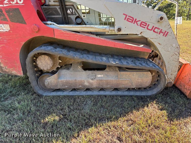 image for item FG0769 2011 Takeuchi TL250 tracked skid steer loader