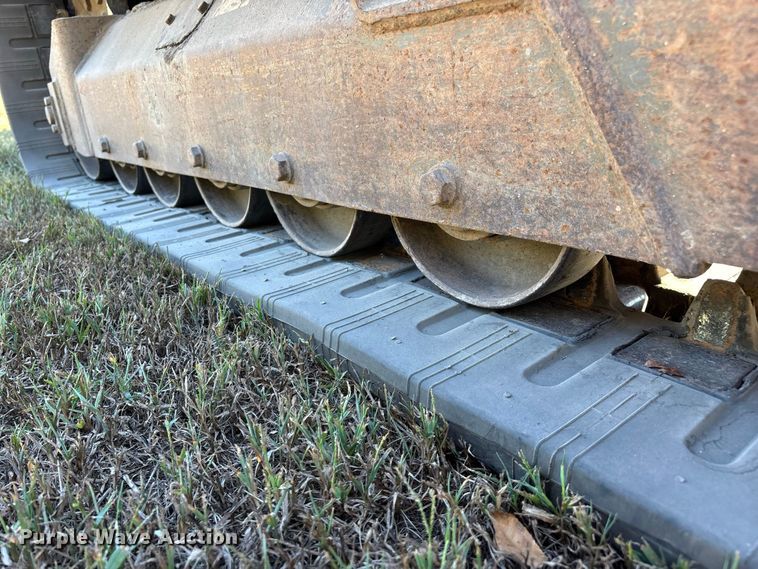 image for item FG0769 2011 Takeuchi TL250 tracked skid steer loader