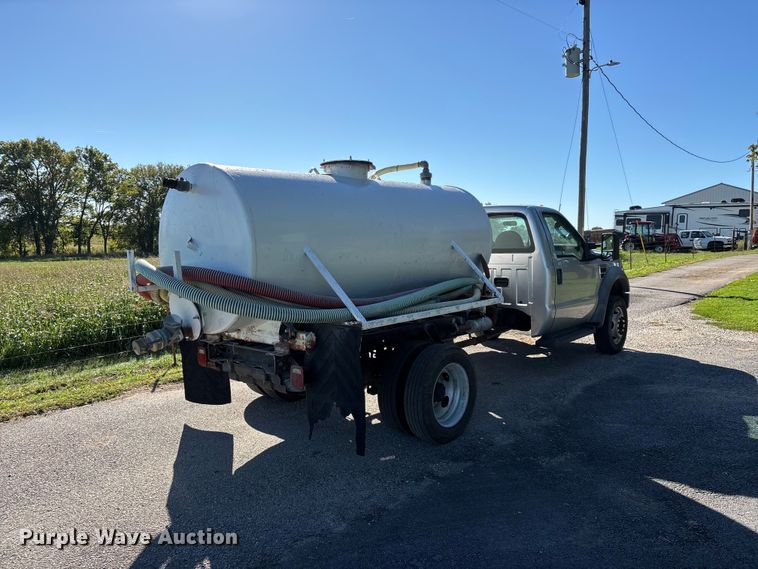 image for item FG0772 2010 Ford F550 Super Duty vacuum truck