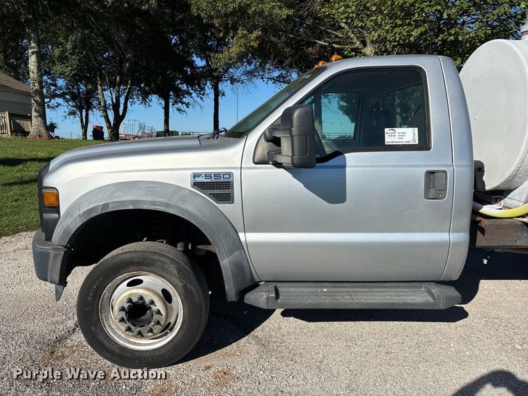 image for item FG0772 2010 Ford F550 Super Duty vacuum truck