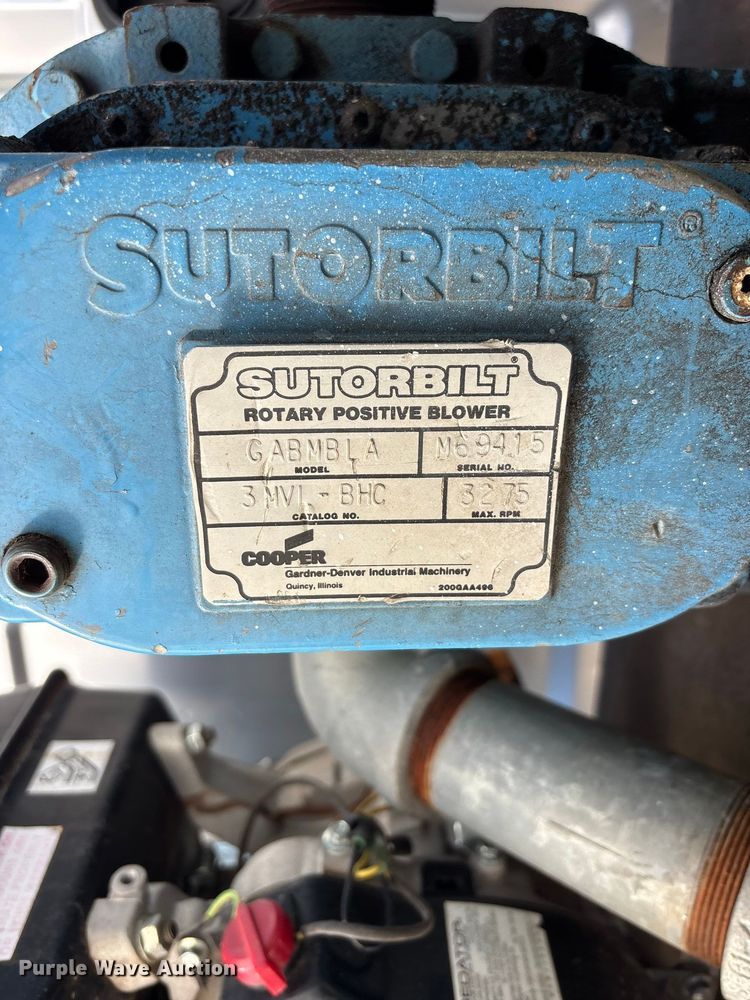 image for item FG0772 2010 Ford F550 Super Duty vacuum truck