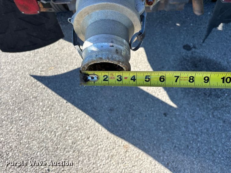 image for item FG0772 2010 Ford F550 Super Duty vacuum truck