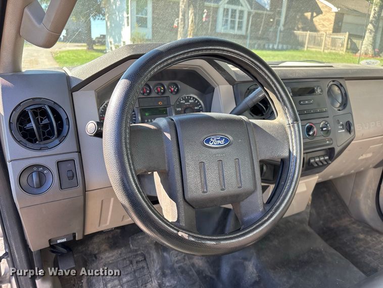 image for item FG0772 2010 Ford F550 Super Duty vacuum truck