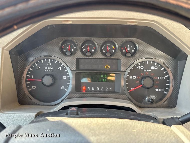 image for item FG0772 2010 Ford F550 Super Duty vacuum truck