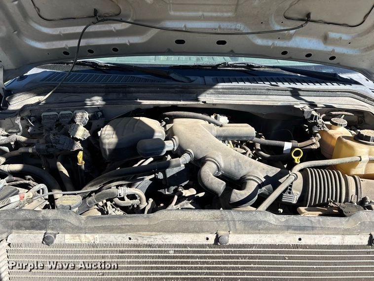 image for item FG0772 2010 Ford F550 Super Duty vacuum truck