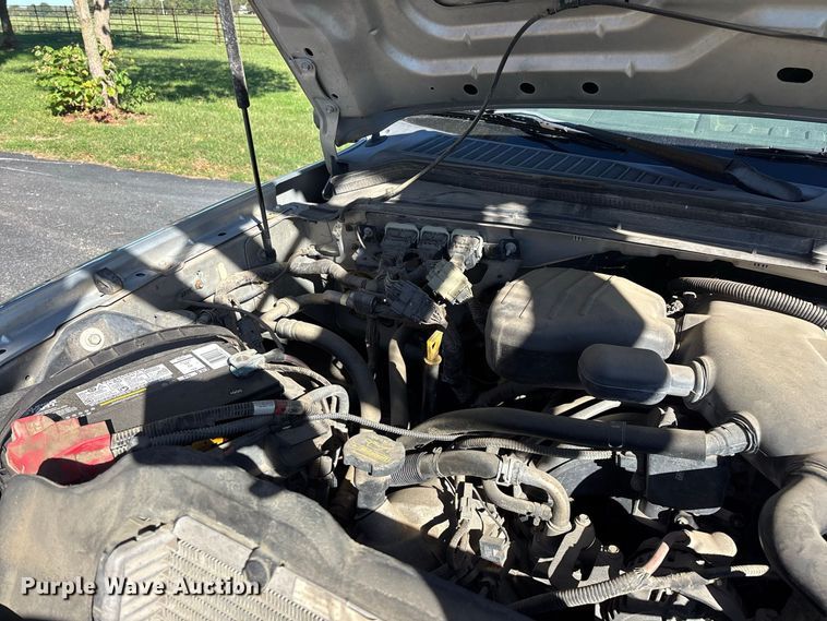 image for item FG0772 2010 Ford F550 Super Duty vacuum truck