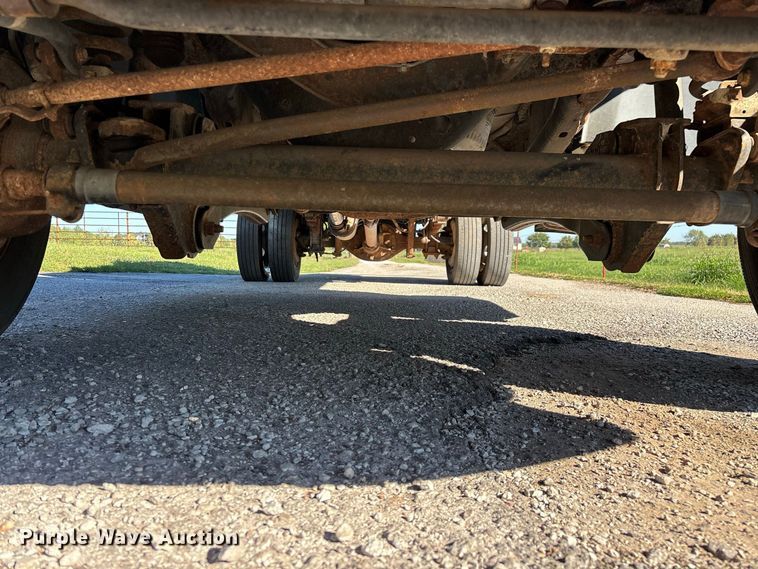 image for item FG0772 2010 Ford F550 Super Duty vacuum truck