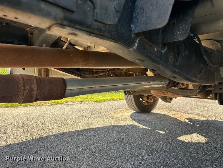 image for item FG0772 2010 Ford F550 Super Duty vacuum truck