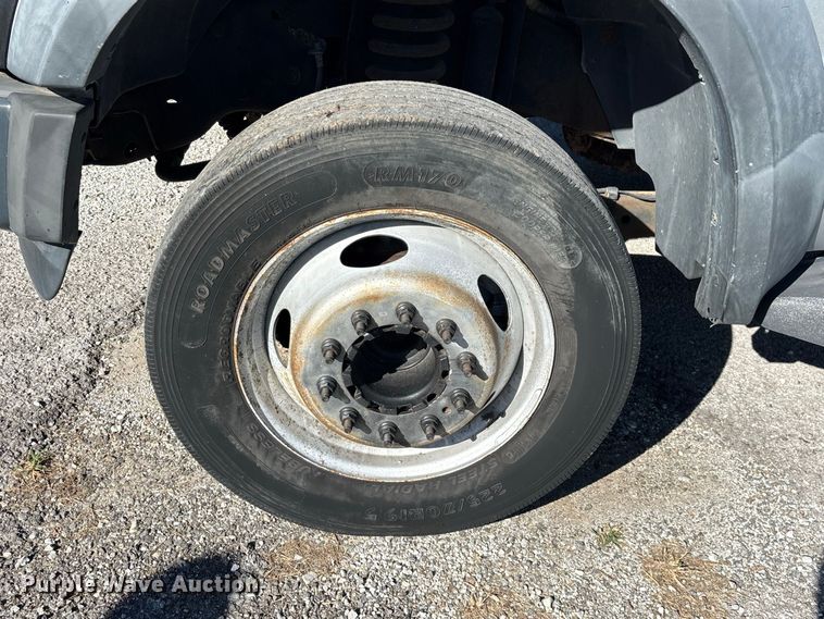 image for item FG0772 2010 Ford F550 Super Duty vacuum truck