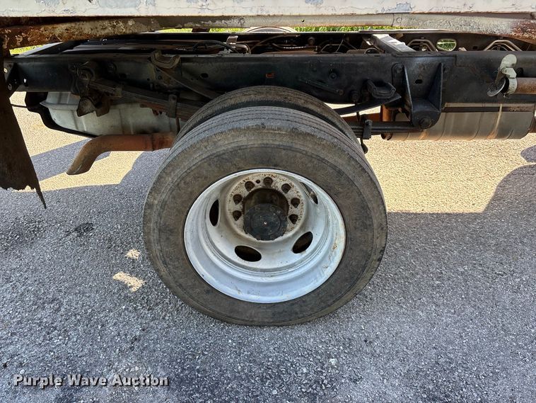 image for item FG0772 2010 Ford F550 Super Duty vacuum truck