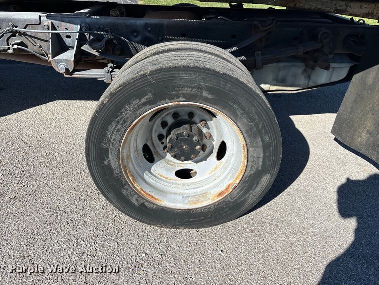 image for item FG0772 2010 Ford F550 Super Duty vacuum truck