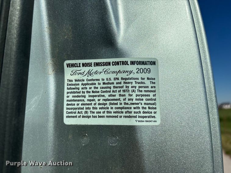 image for item FG0772 2010 Ford F550 Super Duty vacuum truck