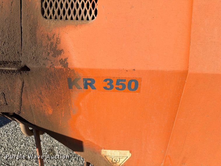 image for item FG0780 2017 Broce KR350 broom