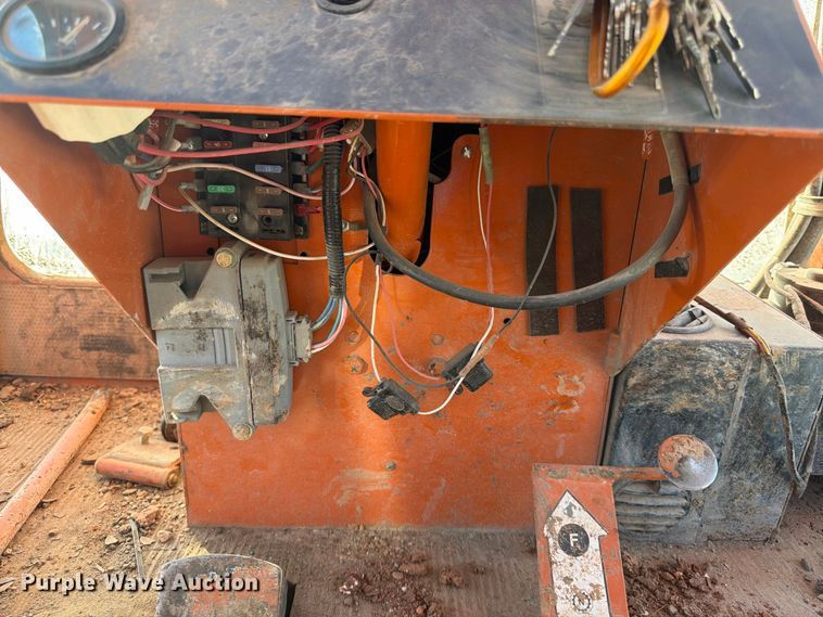 image for item FG0780 2017 Broce KR350 broom