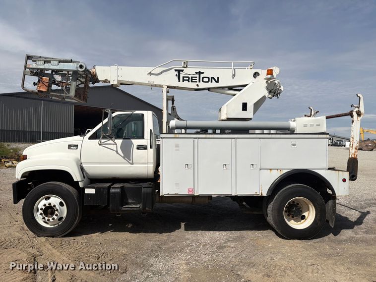 image for item FG3029 2000 Chevrolet C7 bucket truck