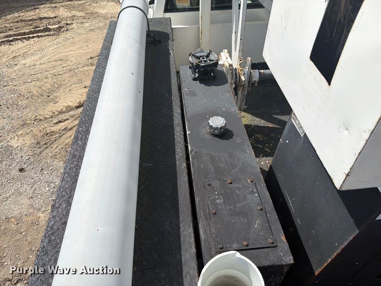 image for item FG3029 2000 Chevrolet C7 bucket truck