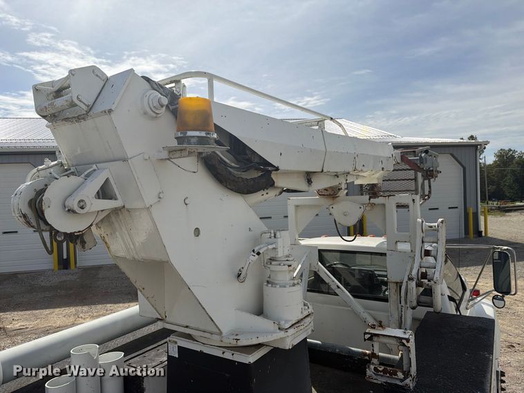 image for item FG3029 2000 Chevrolet C7 bucket truck