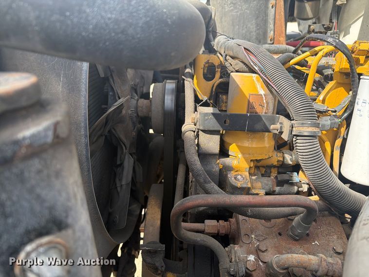 image for item FG3029 2000 Chevrolet C7 bucket truck