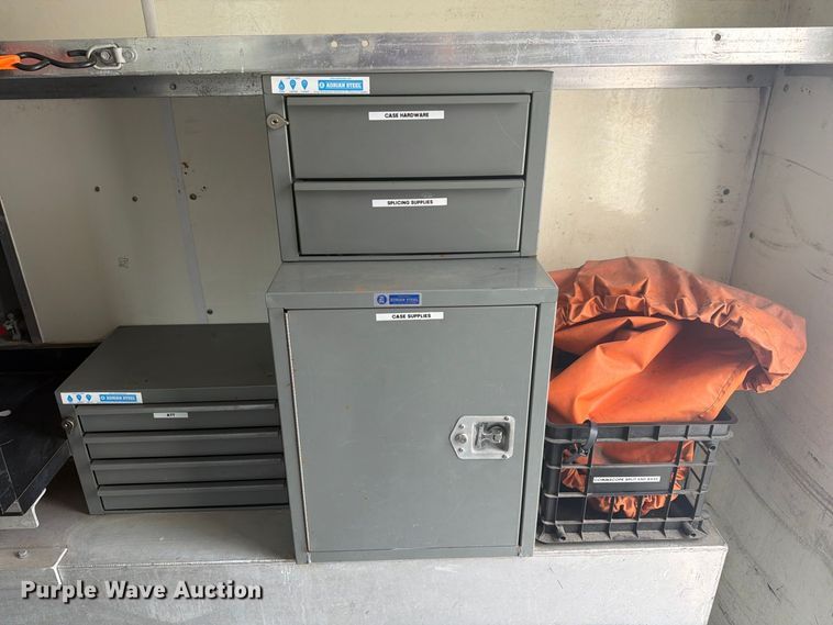 image for item FG3030 2008 GMC C5500 bucket truck