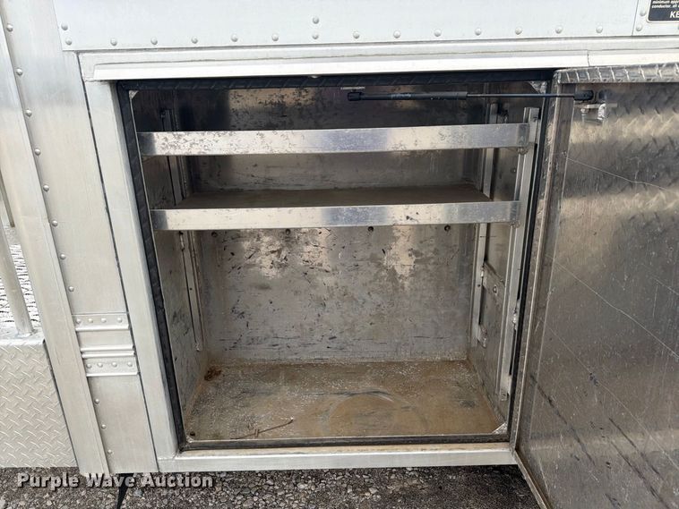 image for item FG3030 2008 GMC C5500 bucket truck