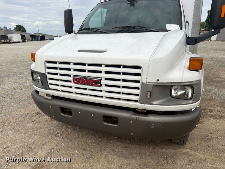 image for item FG3030 2008 GMC C5500 bucket truck