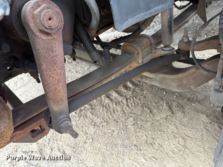 image for item FG3030 2008 GMC C5500 bucket truck