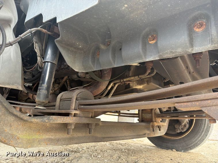 image for item FG3030 2008 GMC C5500 bucket truck