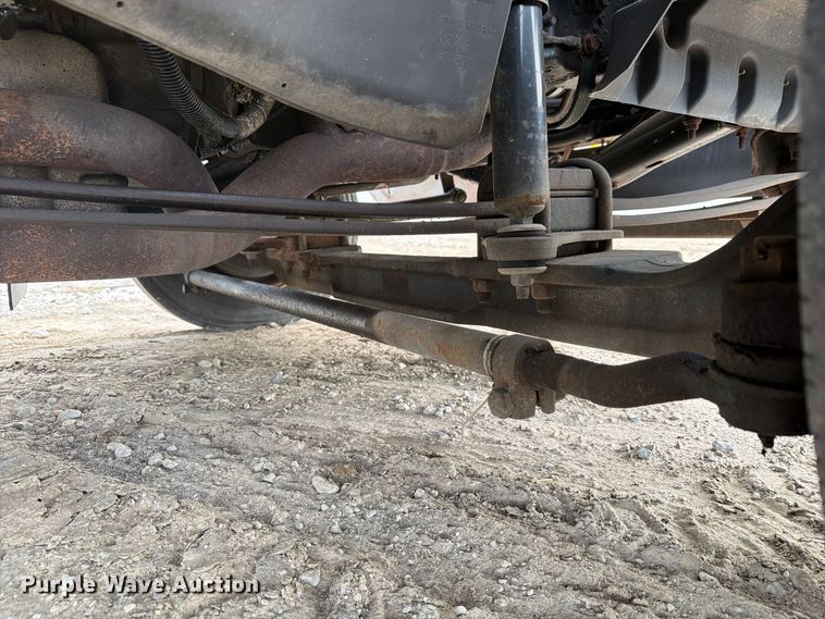 image for item FG3030 2008 GMC C5500 bucket truck