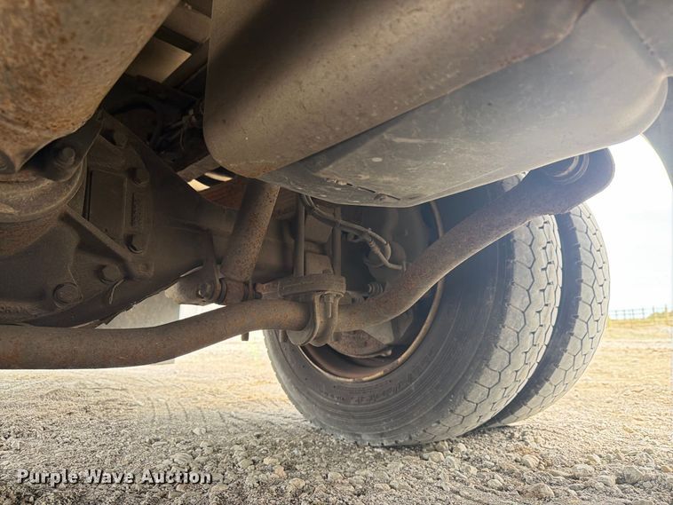 image for item FG3030 2008 GMC C5500 bucket truck