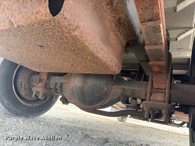 image for item FG3030 2008 GMC C5500 bucket truck