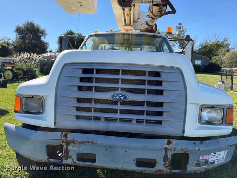 image for item FH6424 1997 Ford F800 digger derrick truck
