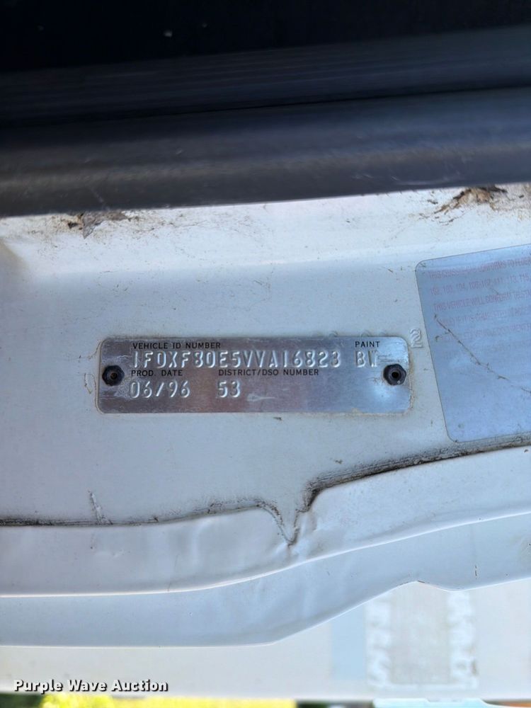 image for item FH6424 1997 Ford F800 digger derrick truck