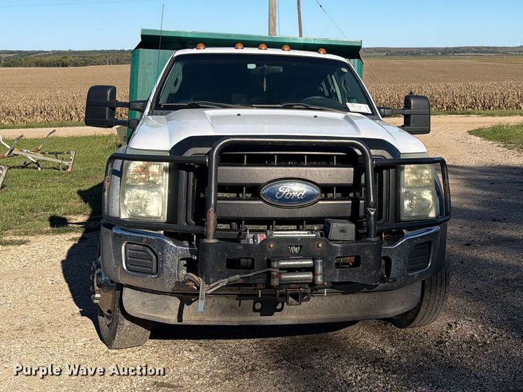 image for item FH6426 2011 Ford F550 Ext. Cab dump truck
