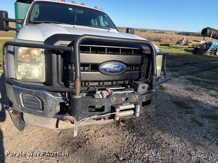image for item FH6426 2011 Ford F550 Ext. Cab dump truck