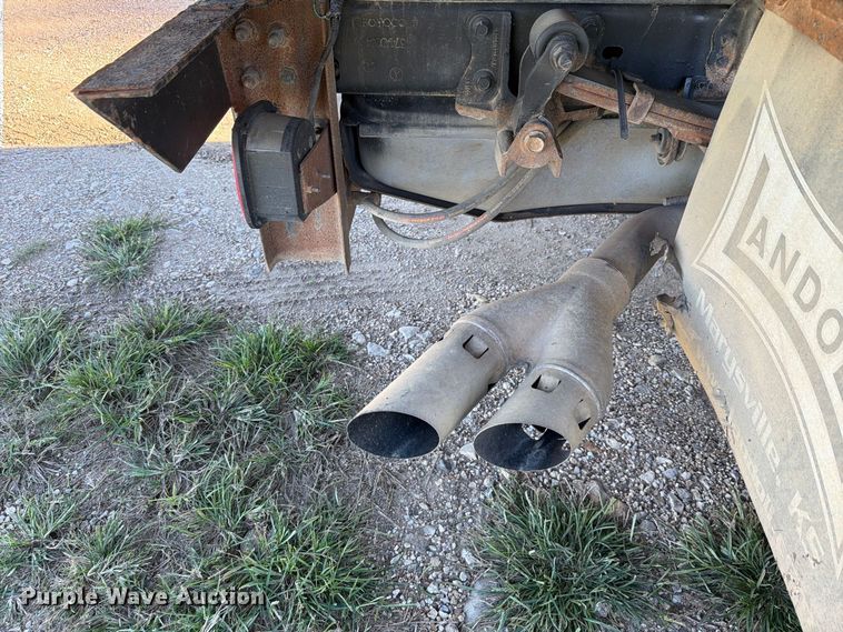 image for item FH6426 2011 Ford F550 Ext. Cab dump truck