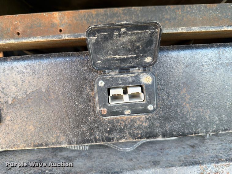 image for item FH6426 2011 Ford F550 Ext. Cab dump truck