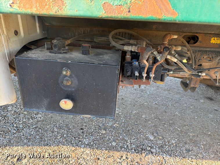 image for item FH6426 2011 Ford F550 Ext. Cab dump truck