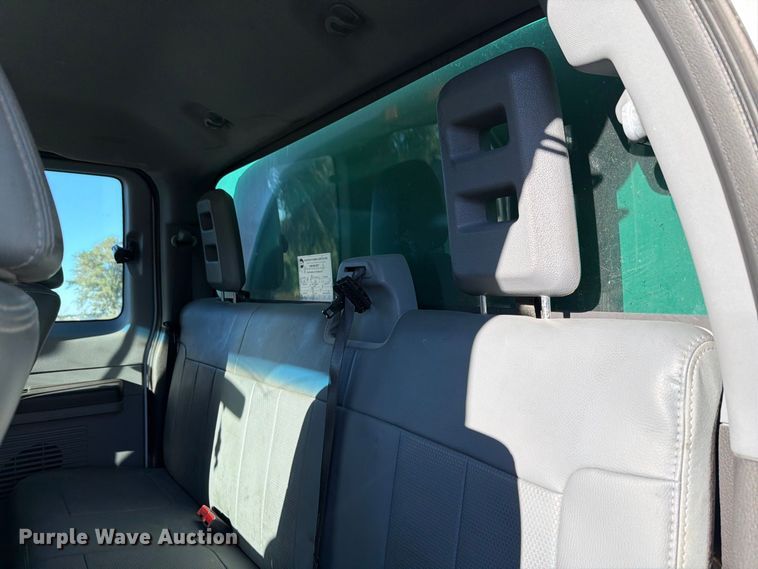 image for item FH6426 2011 Ford F550 Ext. Cab dump truck