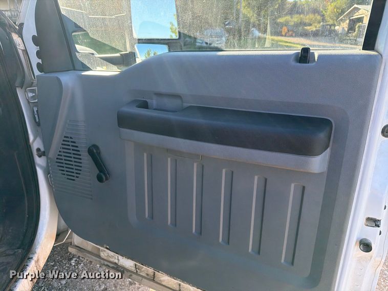image for item FH6426 2011 Ford F550 Ext. Cab dump truck