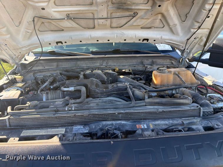 image for item FH6426 2011 Ford F550 Ext. Cab dump truck
