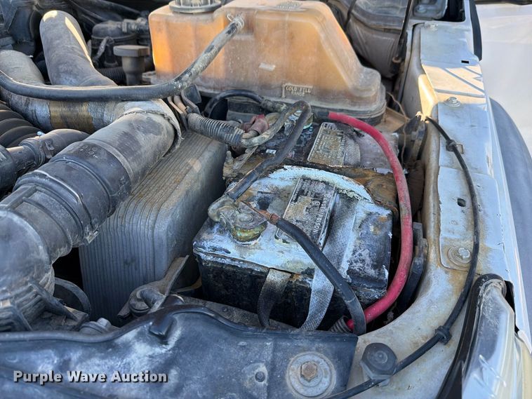 image for item FH6426 2011 Ford F550 Ext. Cab dump truck