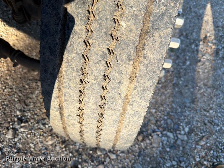 image for item FH6426 2011 Ford F550 Ext. Cab dump truck