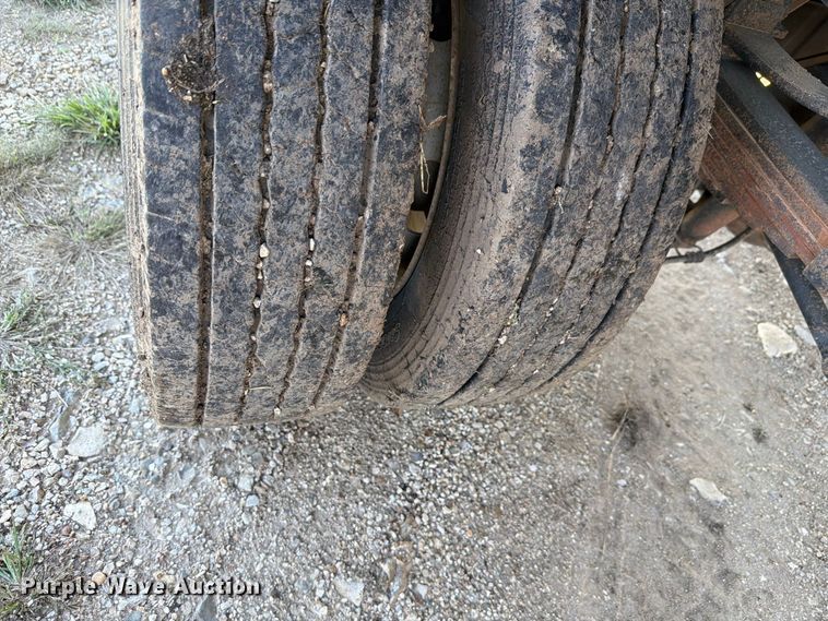 image for item FH6426 2011 Ford F550 Ext. Cab dump truck