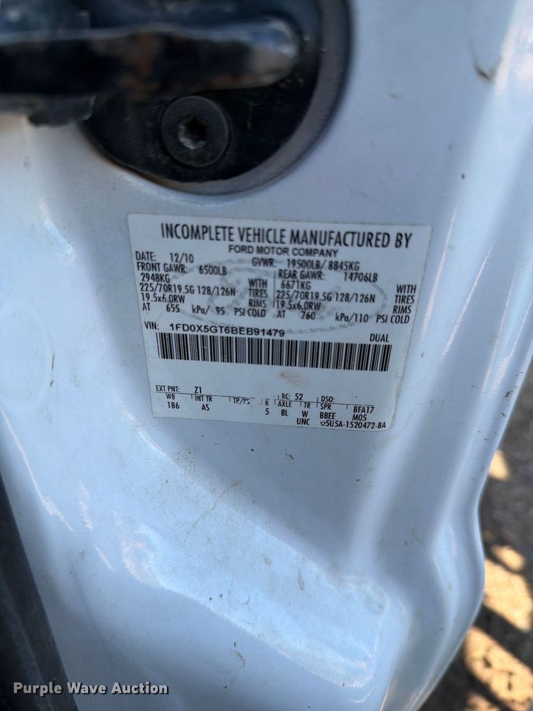 image for item FH6426 2011 Ford F550 Ext. Cab dump truck