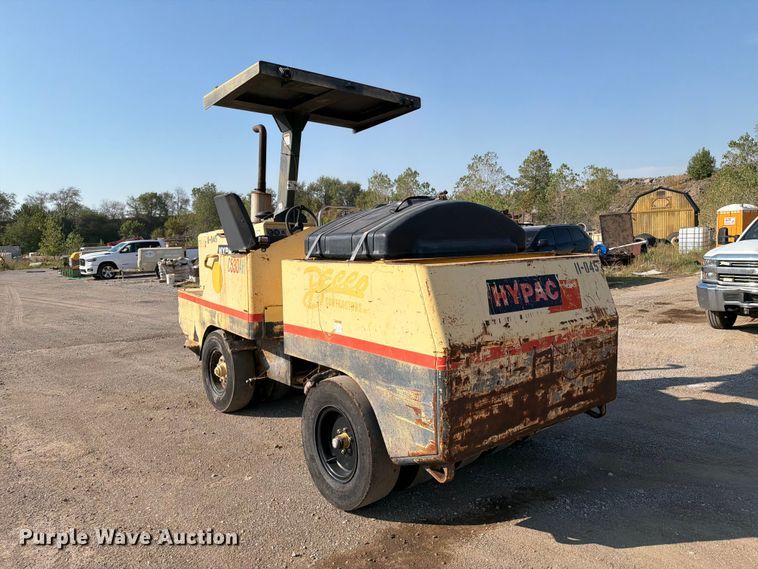 image for item FI0427 2004 Hypac C530AH pneumatic roller