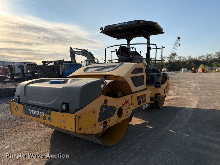 image for item FI0428 2016 Volvo DD120B double drum vibratory roller