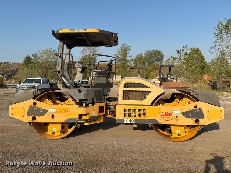 image for item FI0428 2016 Volvo DD120B double drum vibratory roller