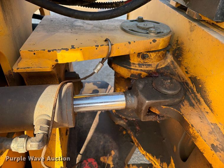image for item FI0428 2016 Volvo DD120B double drum vibratory roller