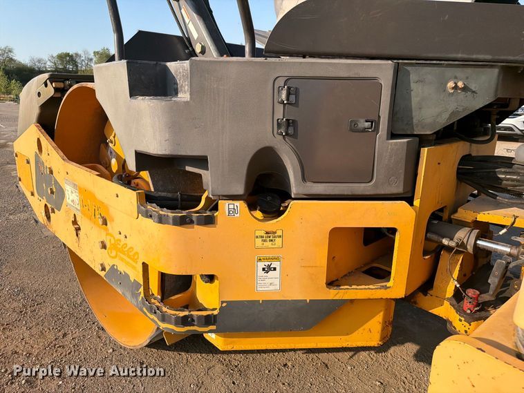 image for item FI0428 2016 Volvo DD120B double drum vibratory roller