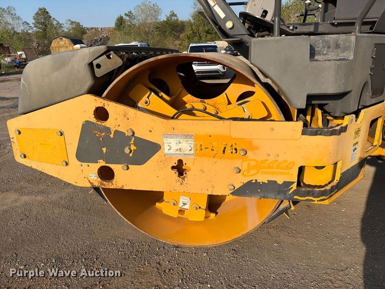 image for item FI0428 2016 Volvo DD120B double drum vibratory roller